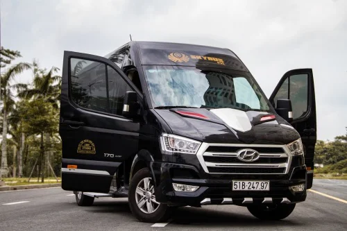 Taxi Limousine 9 chỗ